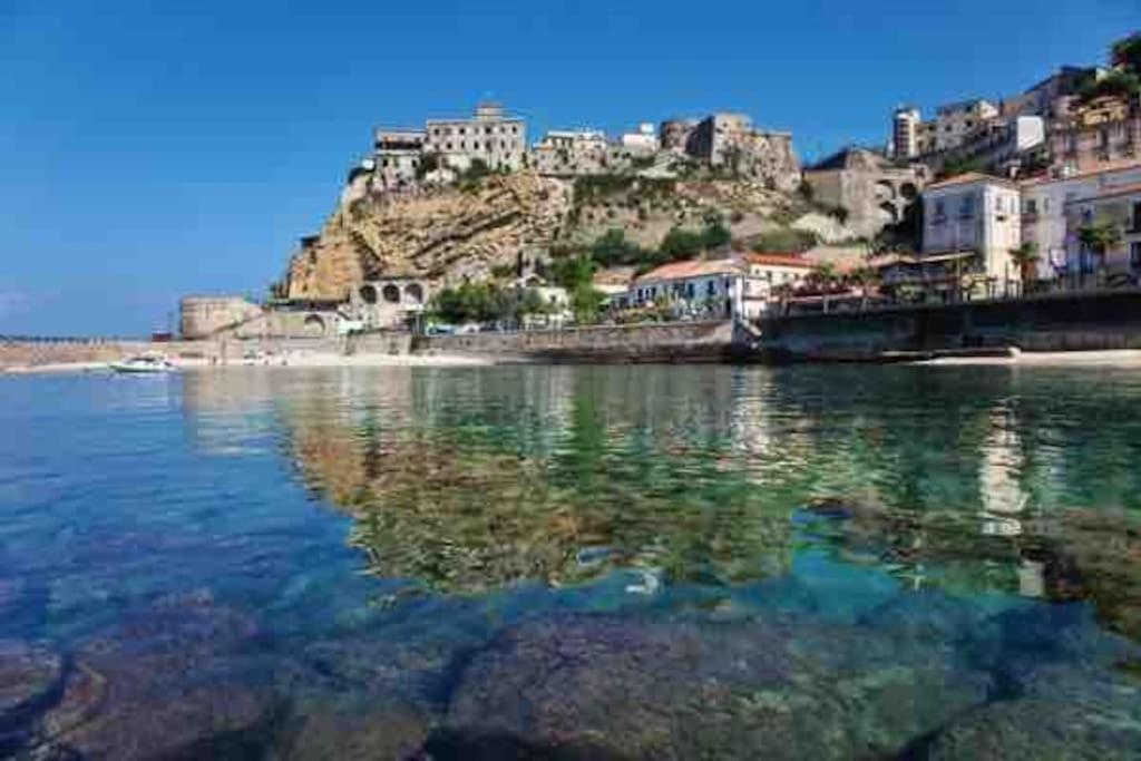 La Scaletta Sul Mare Di Pizzo Wifi E Disney+ Εξωτερικό φωτογραφία
